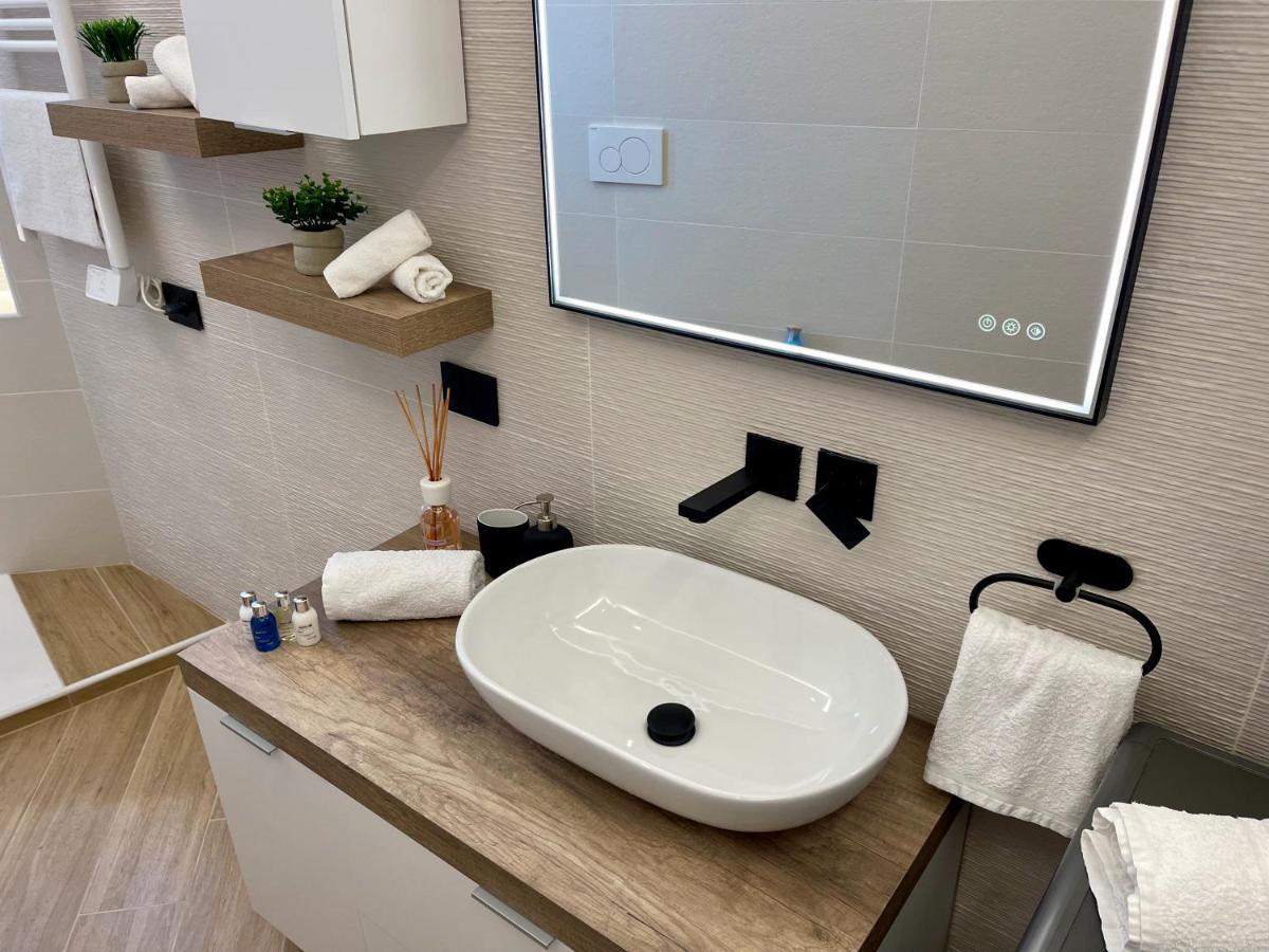 Luxury Downtown - Milan Mf Apartments Εξωτερικό φωτογραφία