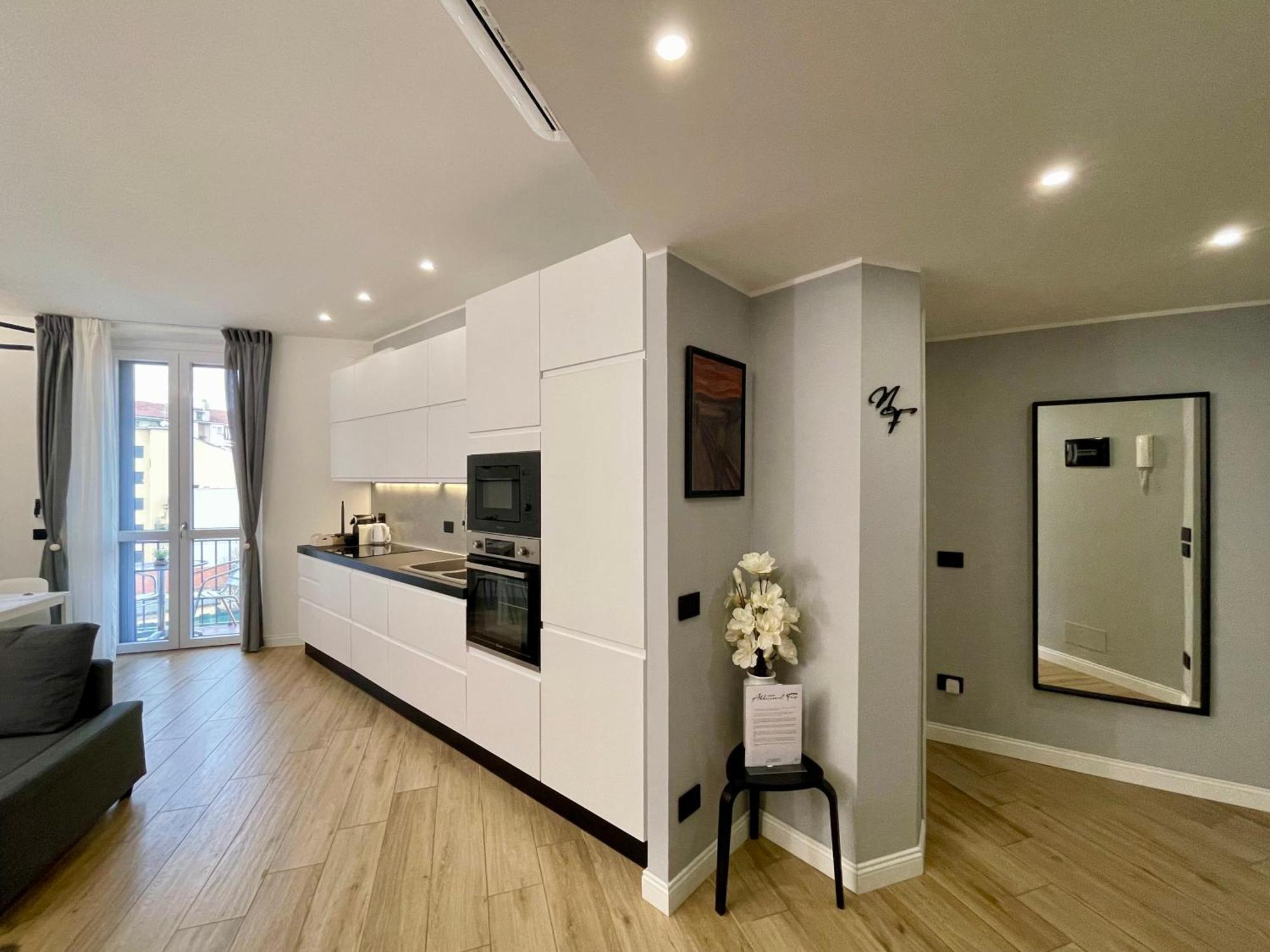 Luxury Downtown - Milan Mf Apartments Εξωτερικό φωτογραφία